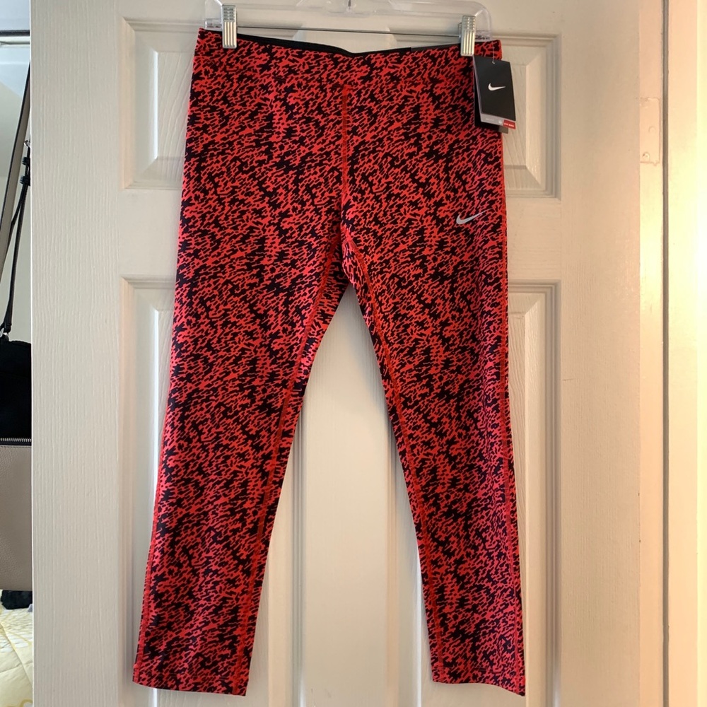 NIKE Essential Dri-Fit Legging Pants - NWT